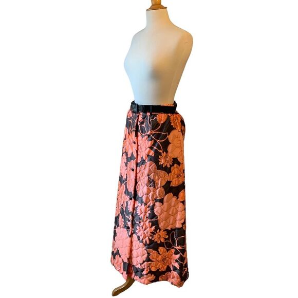 Vintage 1960s Pink & Black Floral Quilted Skirt with Patent Leather Belt - Med - Picture 4 of 11
